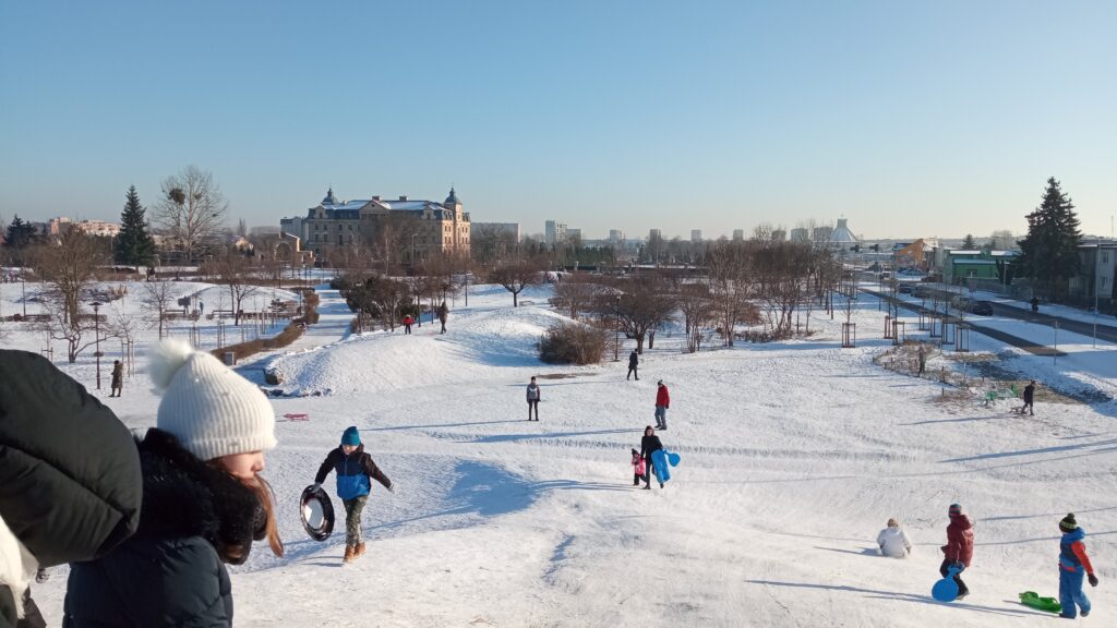 Park Łokietka, widok na Pałac Bursztynowy
