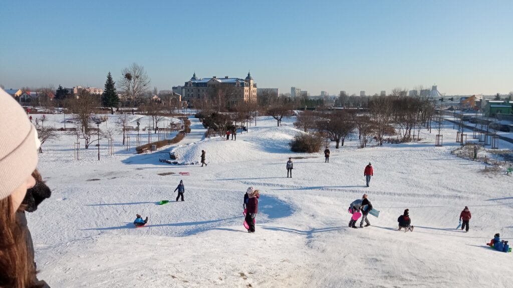 Park Łokietka, widok na Pałac Bursztynowy