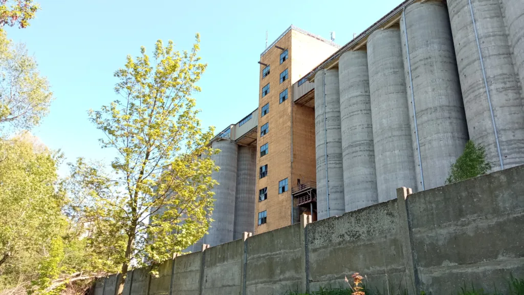 Silosy spożywcze przy ul. Płockiej