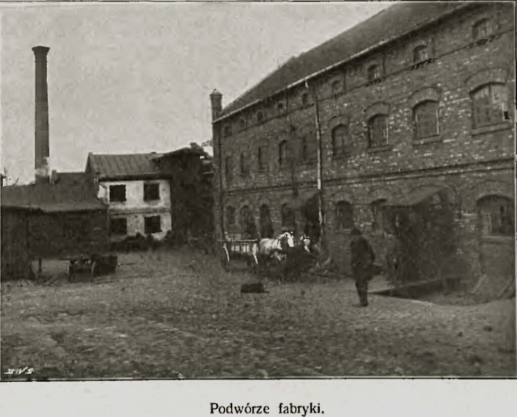 Podwórze fabryki (1908r.)