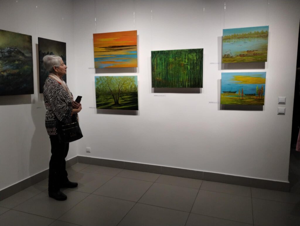 Fragment wystawy „Spojrzenia. Natura rzeczy” w włocławskiej Galerii Sztuki Współczesnej