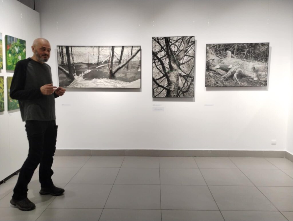 Fragment wystawy „Spojrzenia. Natura rzeczy” w włocławskiej Galerii Sztuki Współczesnej