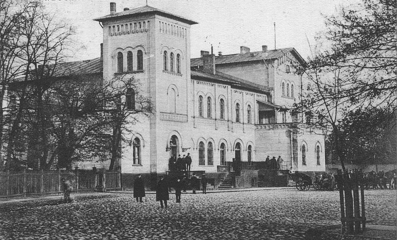 Postój dorożek pod dworcem kolejowym, Włocławek, początek XX w.