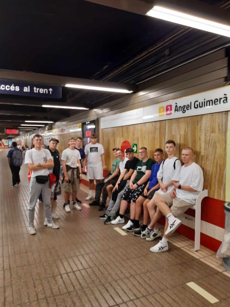 Praktyki zawodowe Zespołu Szkół Samochodowych w Walencji