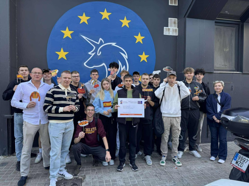 Praktyki zawodowe Zespołu Szkół Samochodowych w Walencji