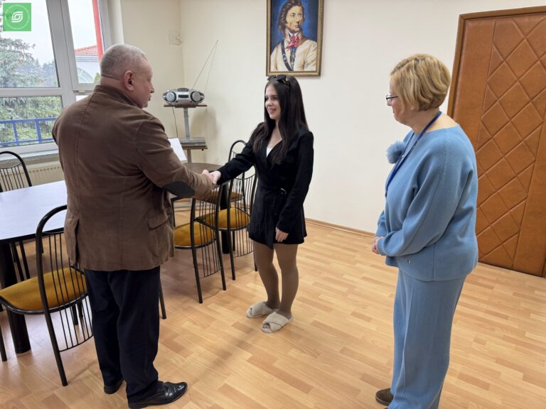 Marcelina Wszelak, uczennica V LO w Zespole Szkół Samochodowych im. Tadeusza Kościuszki we Włocławku