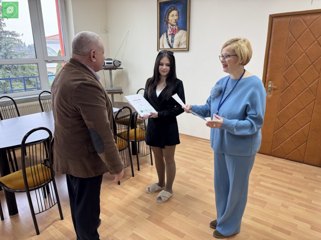 Marcelina Wszelak, uczennica V LO w Zespole Szkół Samochodowych im. Tadeusza Kościuszki we Włocławku